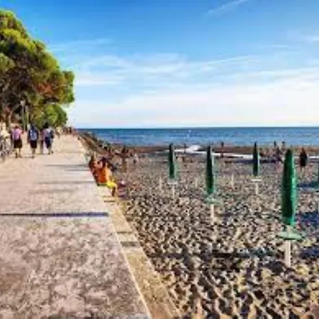 Apartamento Lovely Flat At Pineta Grado-Pineta